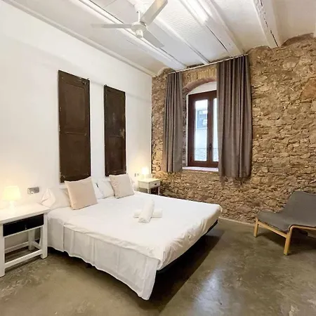 Aptw Pool In Heart Of Old Town דירה