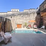 Aptw Pool In Heart Of Old Town