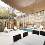 Aptw Pool In Heart Of Old Town *
