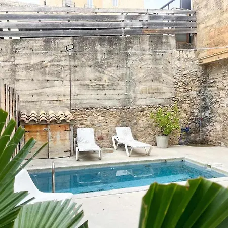 Διαμέρισμα Aptw Pool In Heart Of Old Town *
