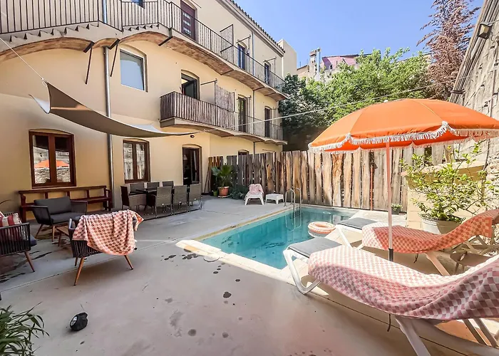 Aptw Pool In Heart Of Old Town דירה