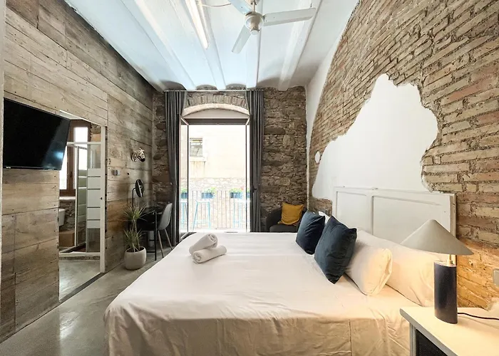 Aptw Pool In Heart Of Old Town Girona