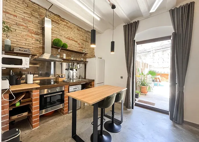 Aptw Pool In Heart Of Old Town * Girona